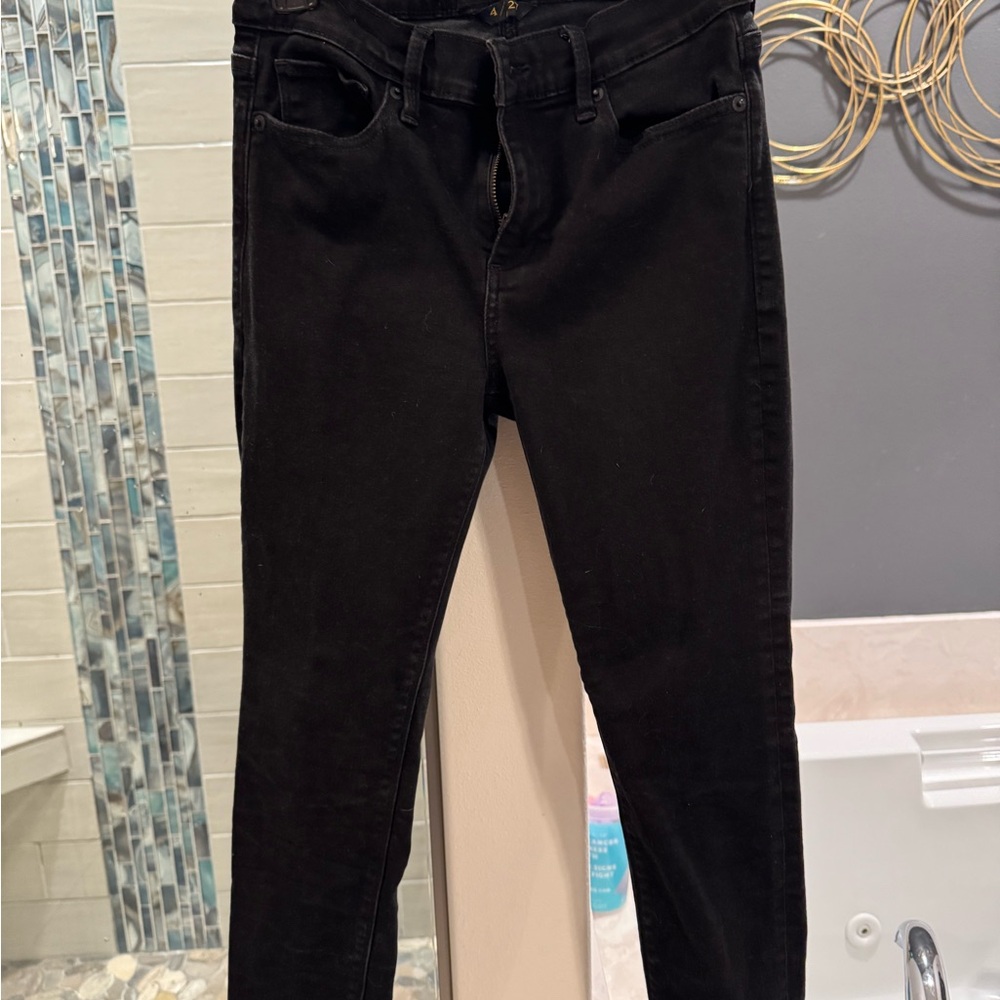 Lucky Brand Black Skinny Jeans with Stretch Denim